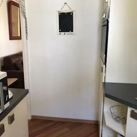 Alphonse Commerces Et Plage A Pied Apartmán
